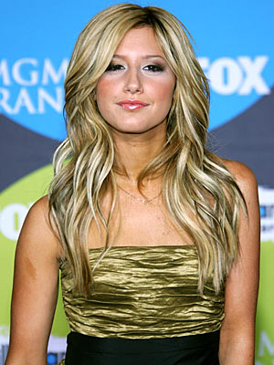 06-ashley-tisdale-400a021307.jpg